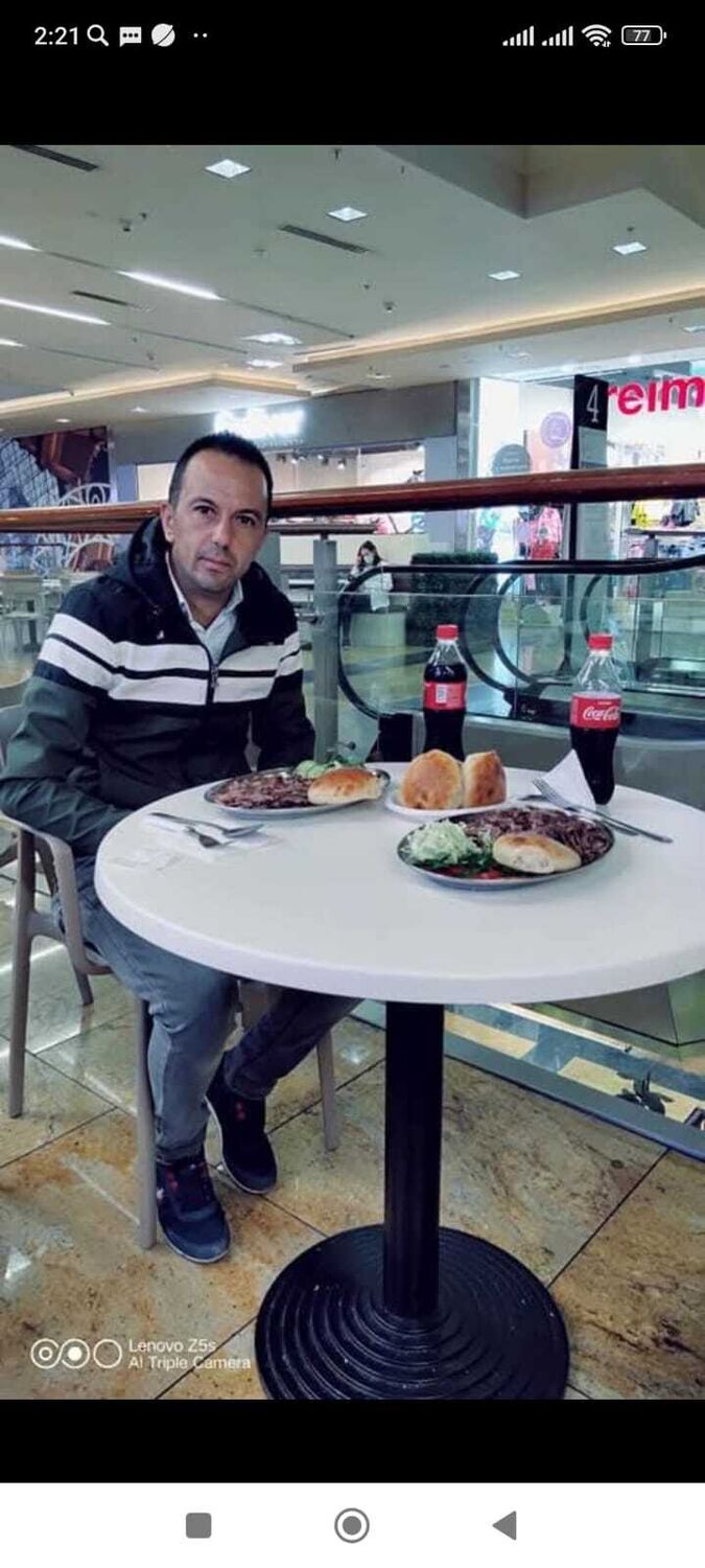  50061258  Tayfun, 38 ,    