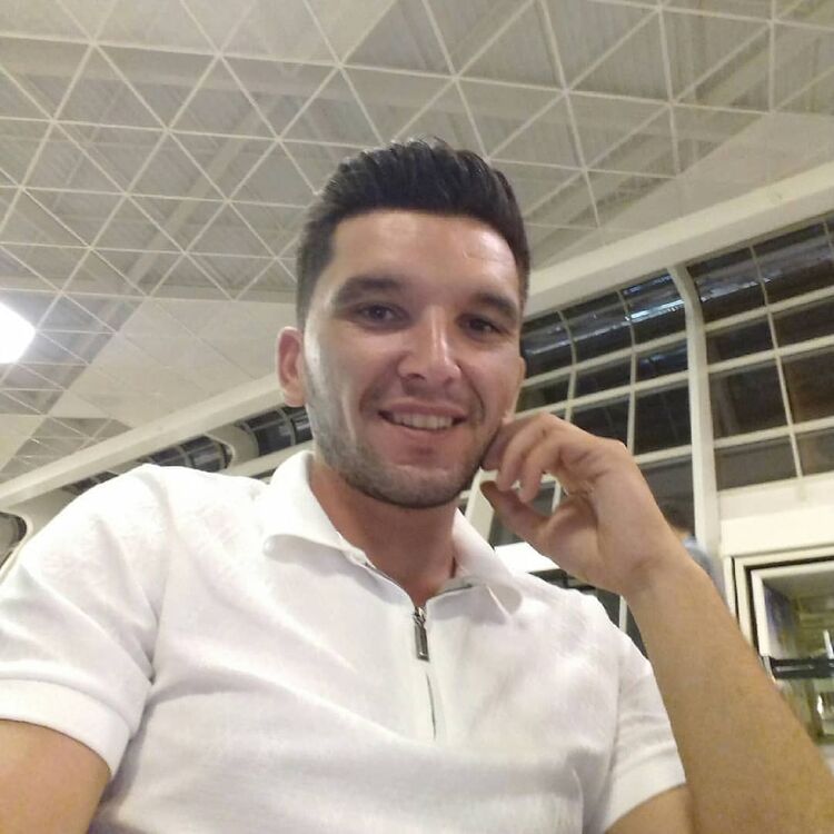  46984818  , 32 ,    