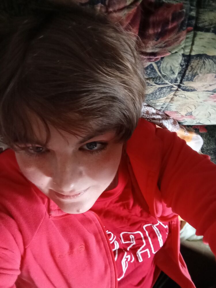  41049278  Ksenija, 36 ,    