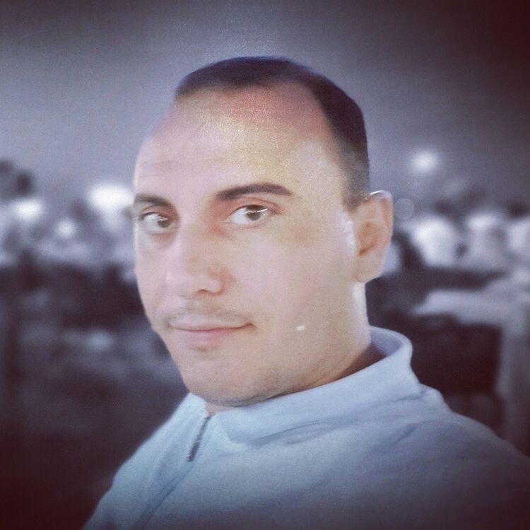  ,   Farkhad, 39 ,  