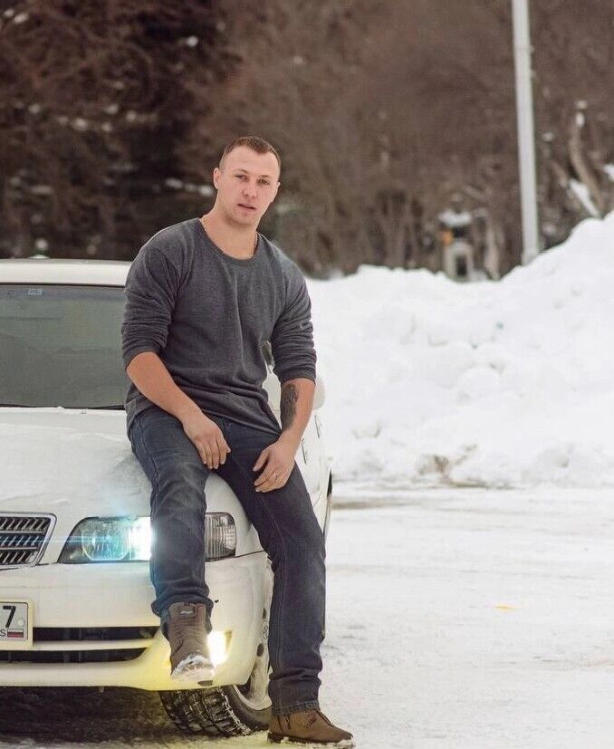  ,   Alexander, 28 ,   ,   , c , 