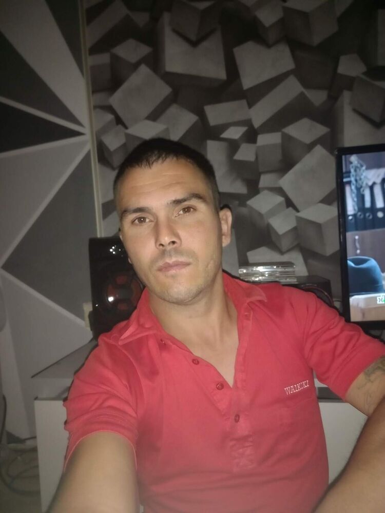  31025748  , 39 ,    