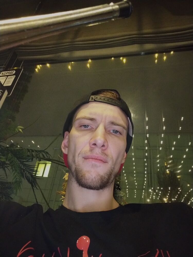  ,   Maxim, 30 ,  