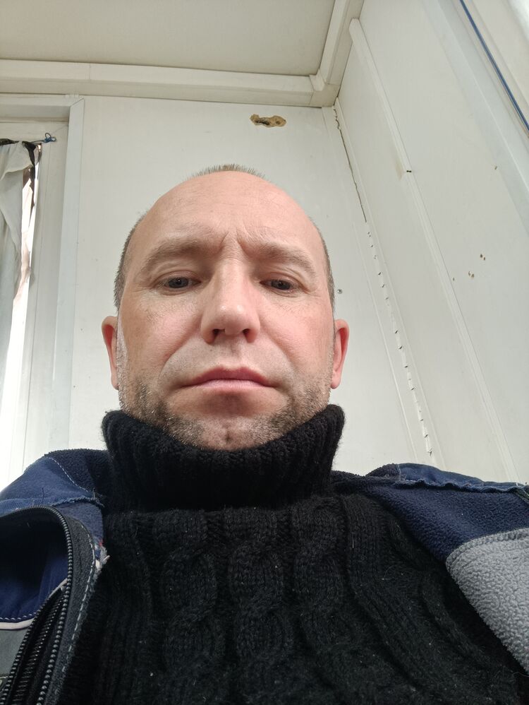  ,   Ruslan, 39 ,   ,   , 
