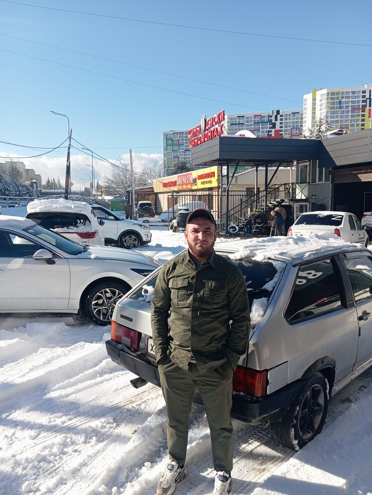  ,   Muhammadjon, 26 ,     