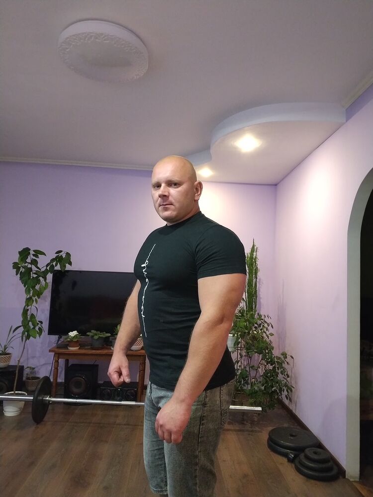  52178648  , 33 ,    