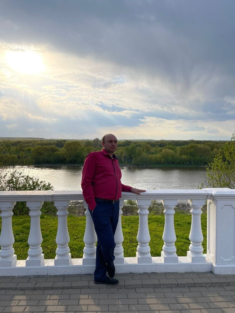  ,   Vladislav, 43 ,   ,   