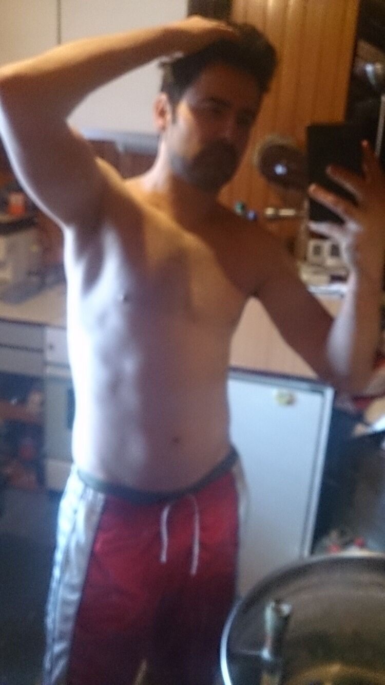  27984248  Mario, 43 ,    