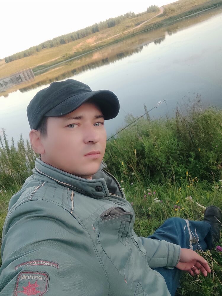  42252788  Ruslan, 35 ,    