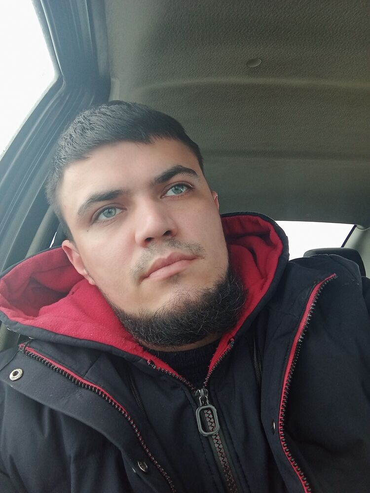  --,   Maxim, 26 ,   