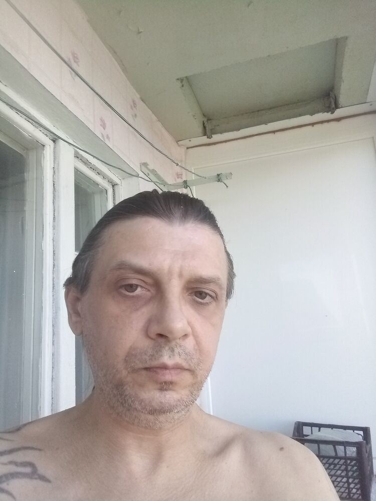  44449708  , 49 ,    