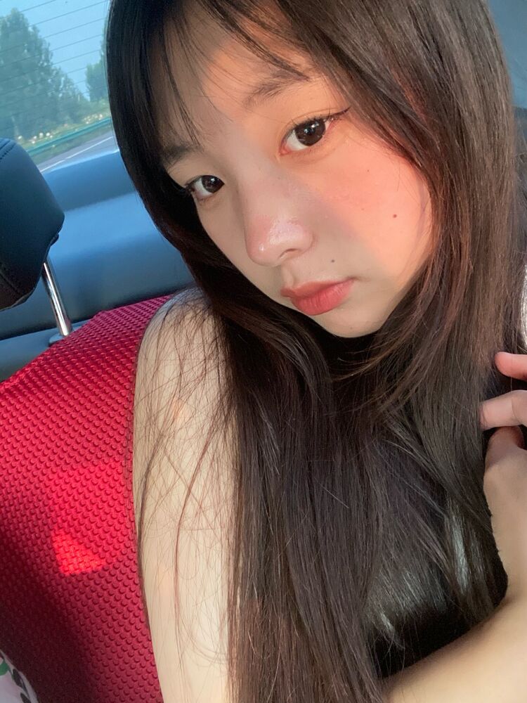  31617178  Alison, 20 ,    