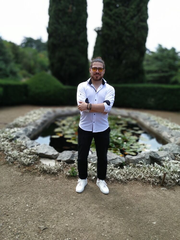  ,   Sandro, 33 ,   ,   , c 