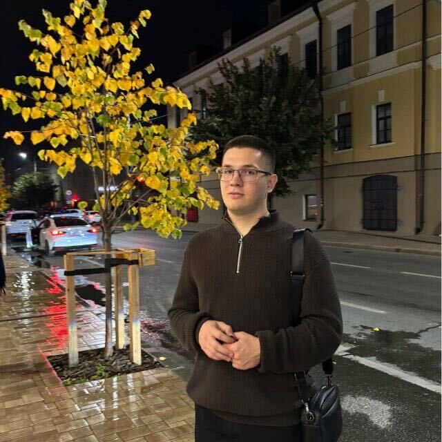  53984138  Sergey, 20 ,    