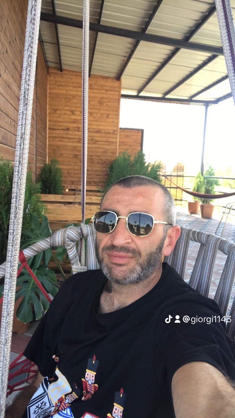  42929138  Giorgi, 41 ,    