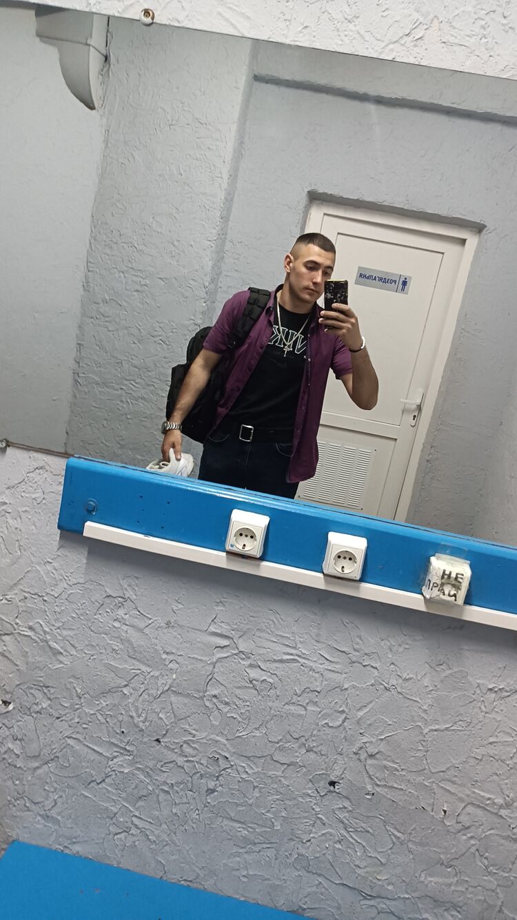  43179128  , 19 ,    