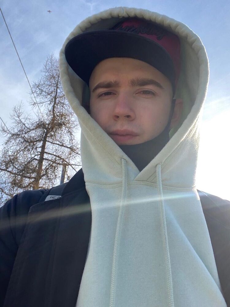  33213878  , 27 ,    -