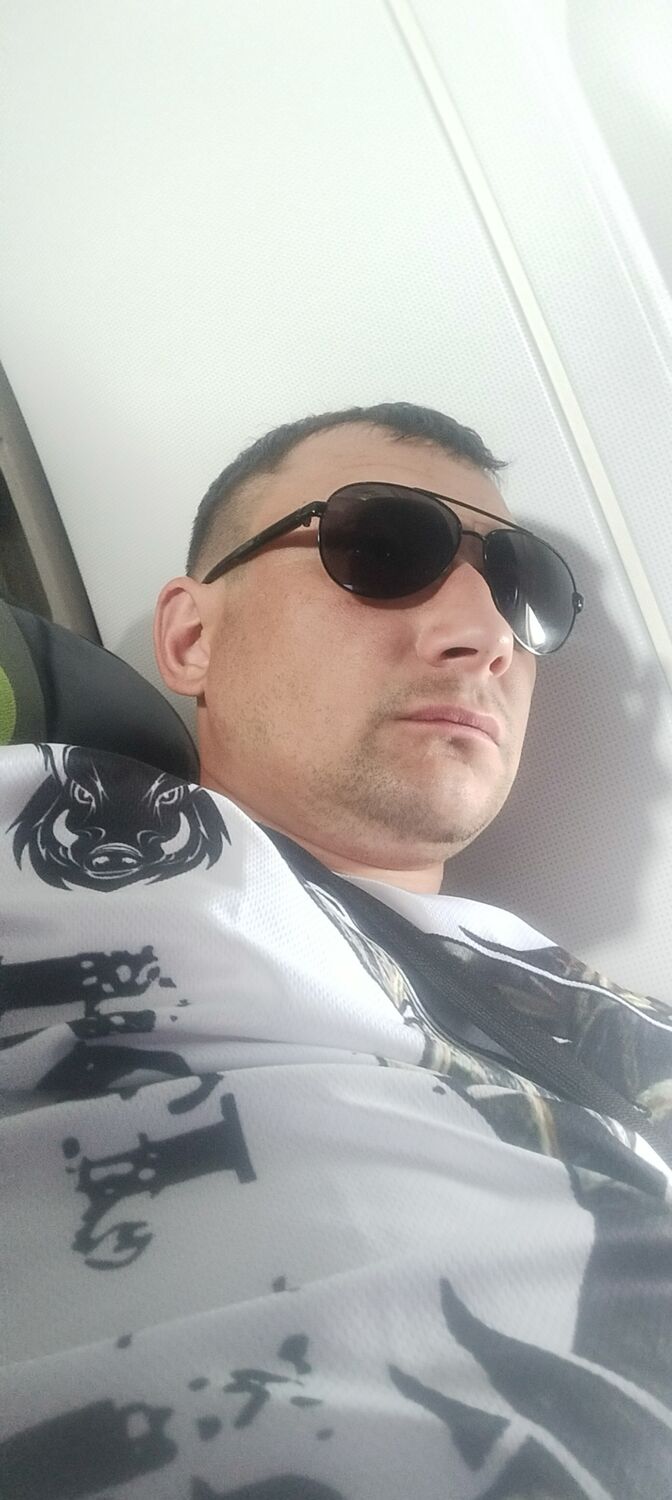  44867348  , 37 ,    