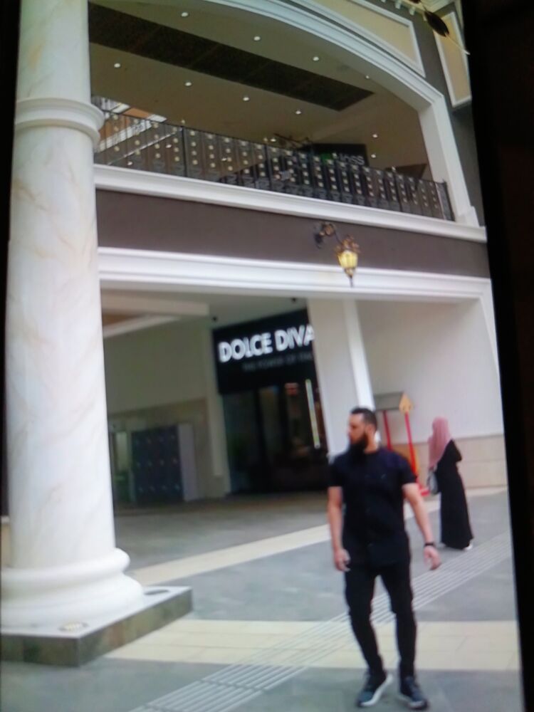  51489988  Basel, 31 ,    Ama