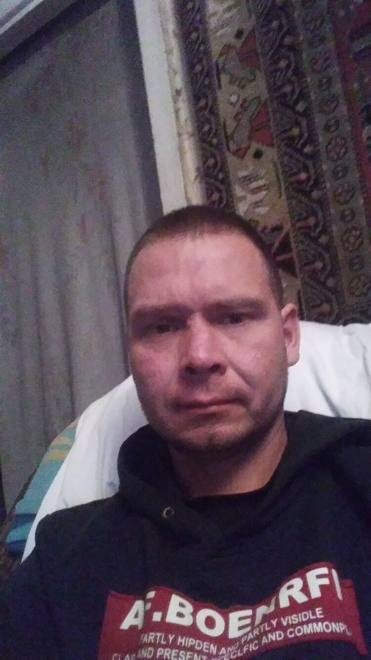  54169678  , 37 ,    -