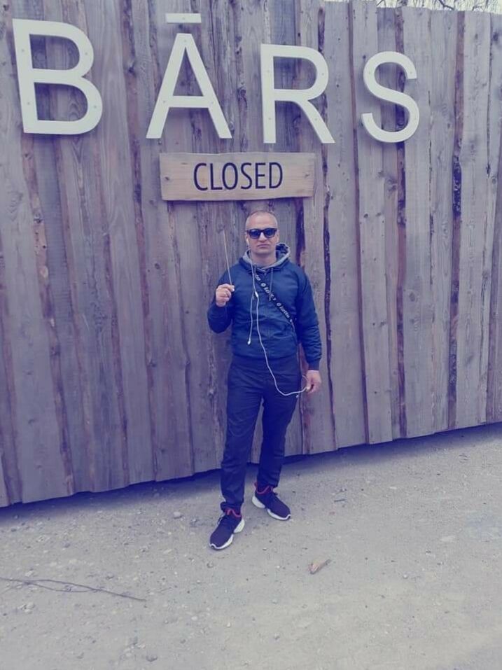  ,   Dainitos, 44 ,   ,   