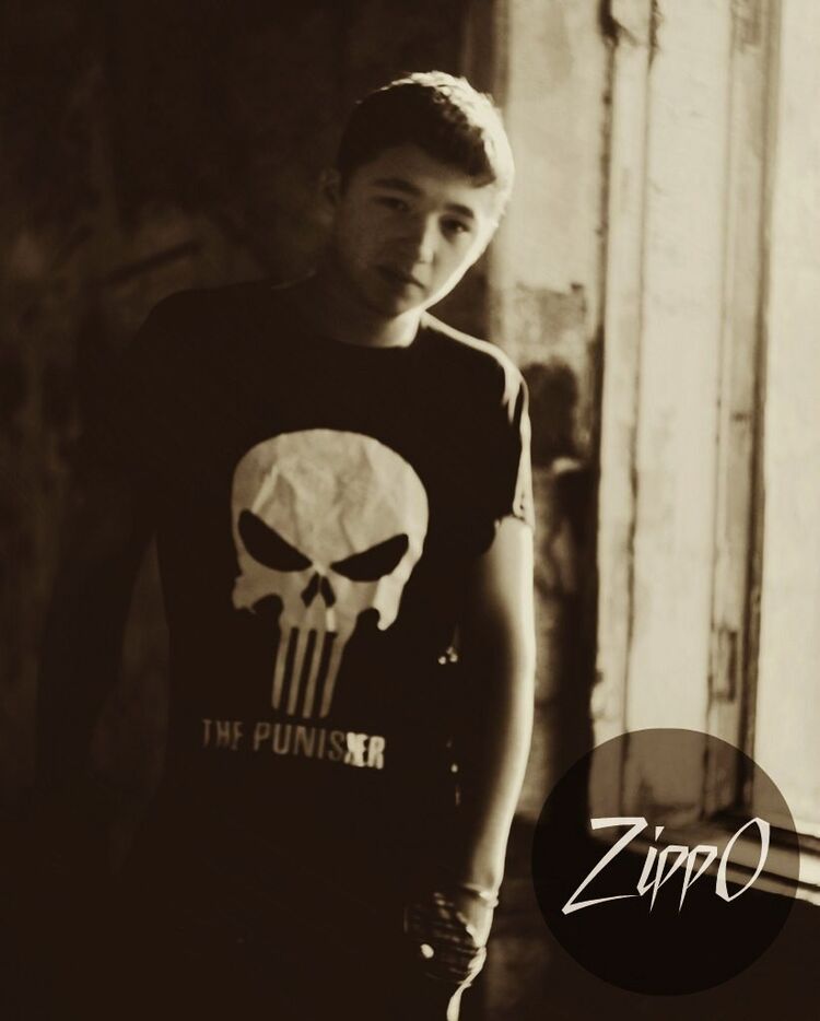 Zippo фото певца