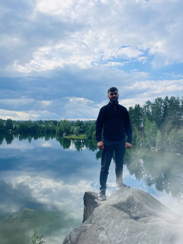  54247848  Mirzoev, 31 ,    