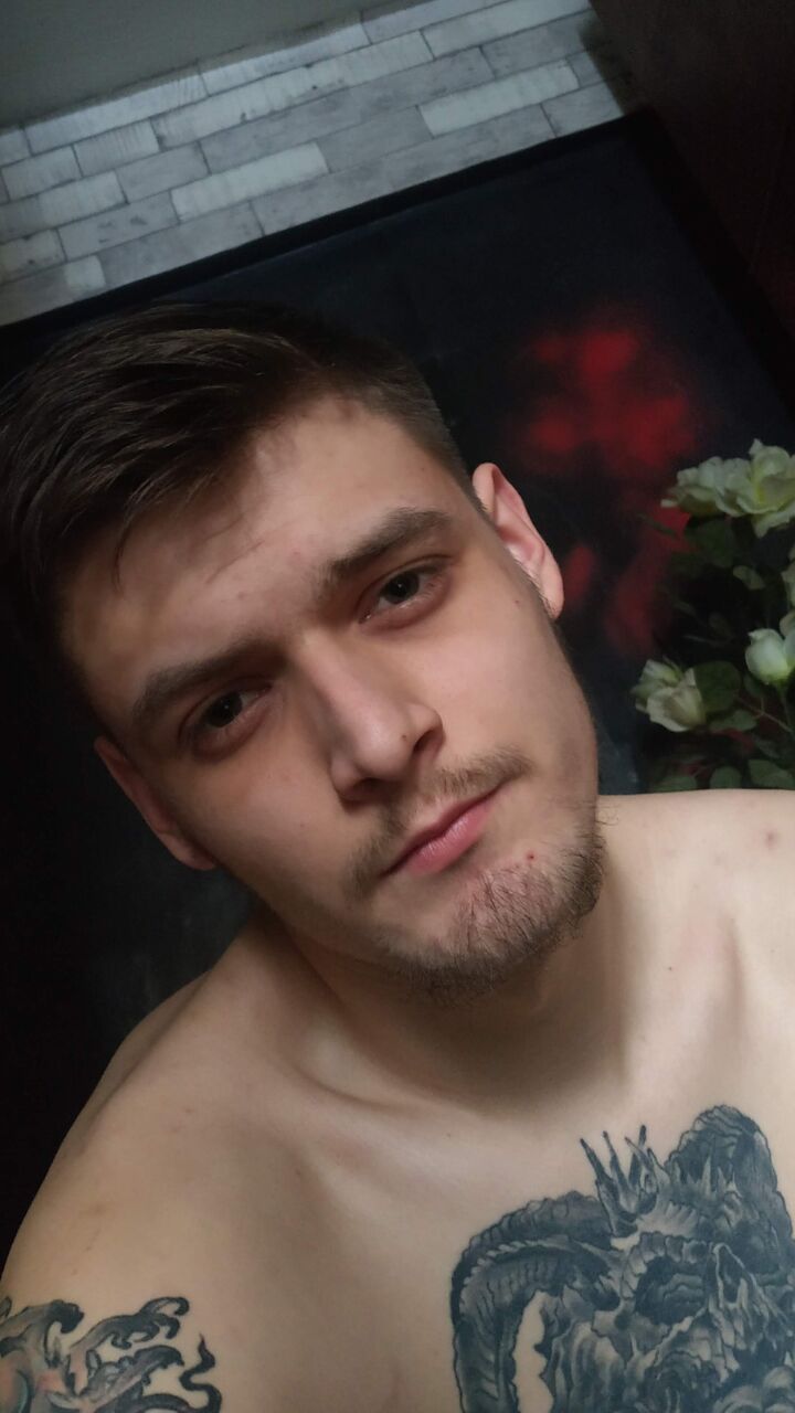  27066288  , 23 ,    -