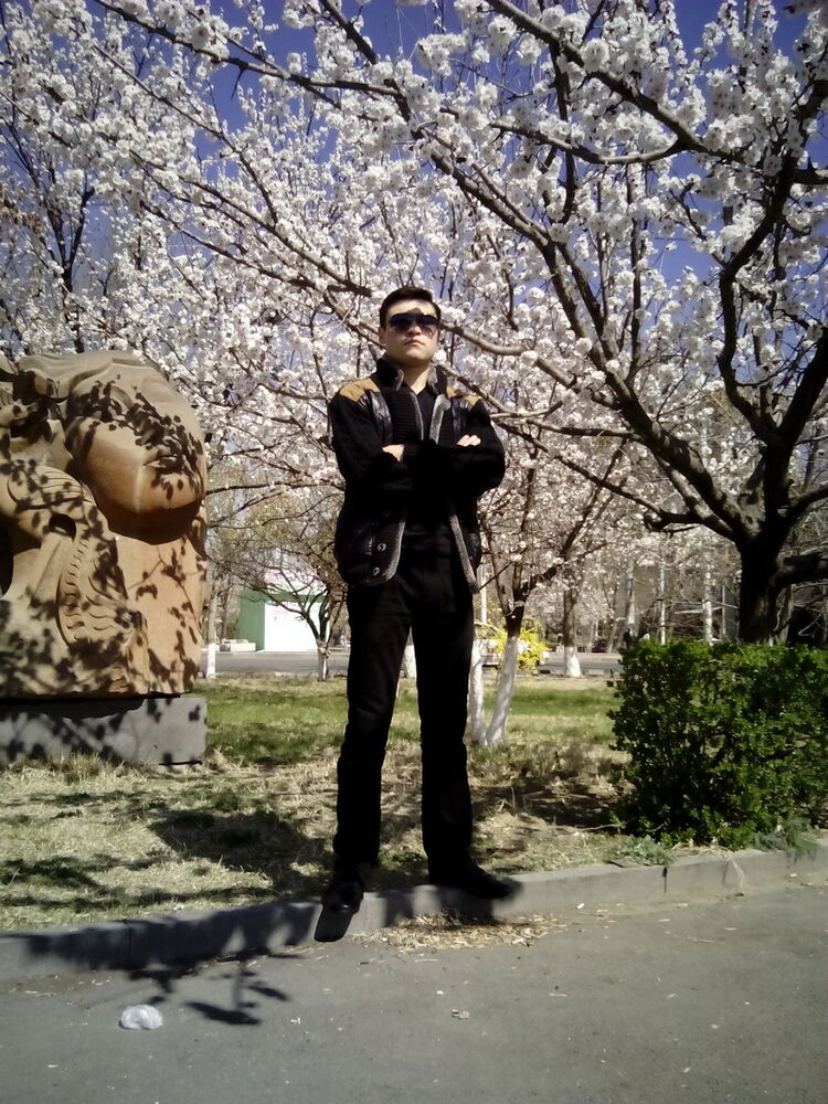  ,   Levon, 34 ,   ,   , c 