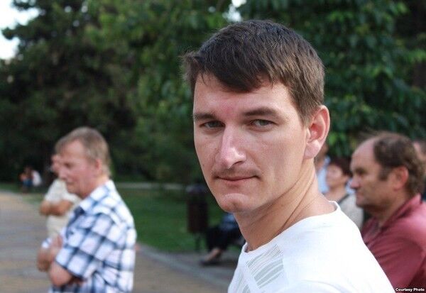  7185438  Andrei, 38 ,    