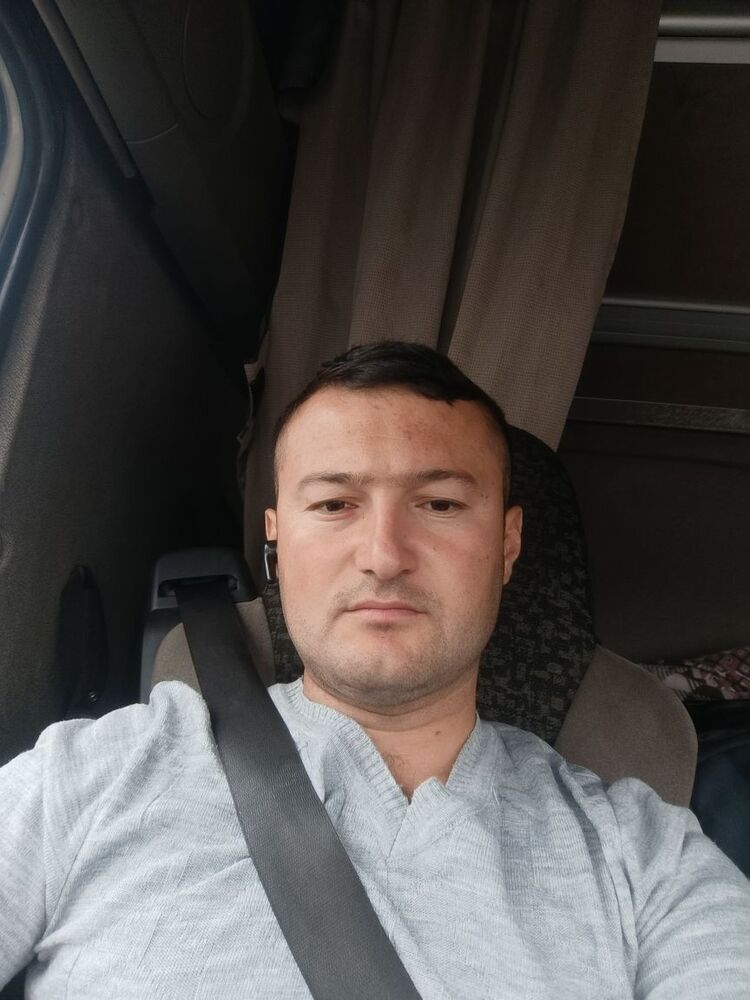  53076028  , 29 ,    