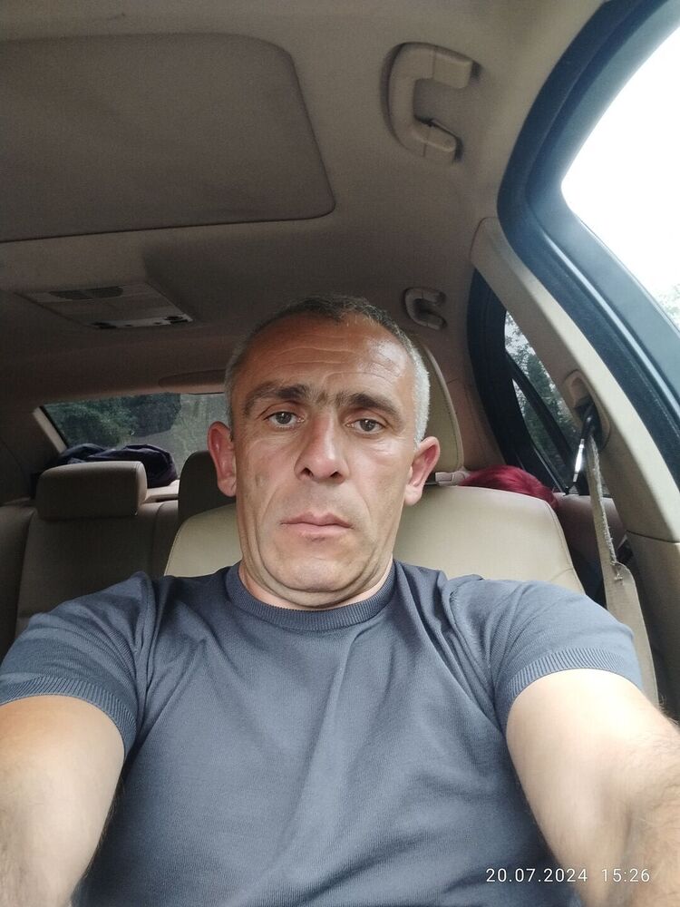  51538178  ARMAN, 48 ,    