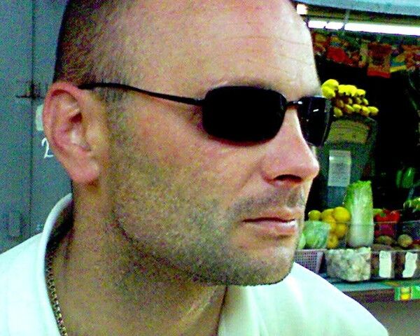  6449188  Tim, 54 ,    