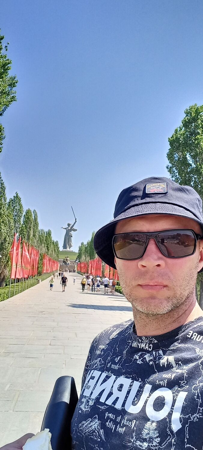  27459658  Vladislav, 46 ,    