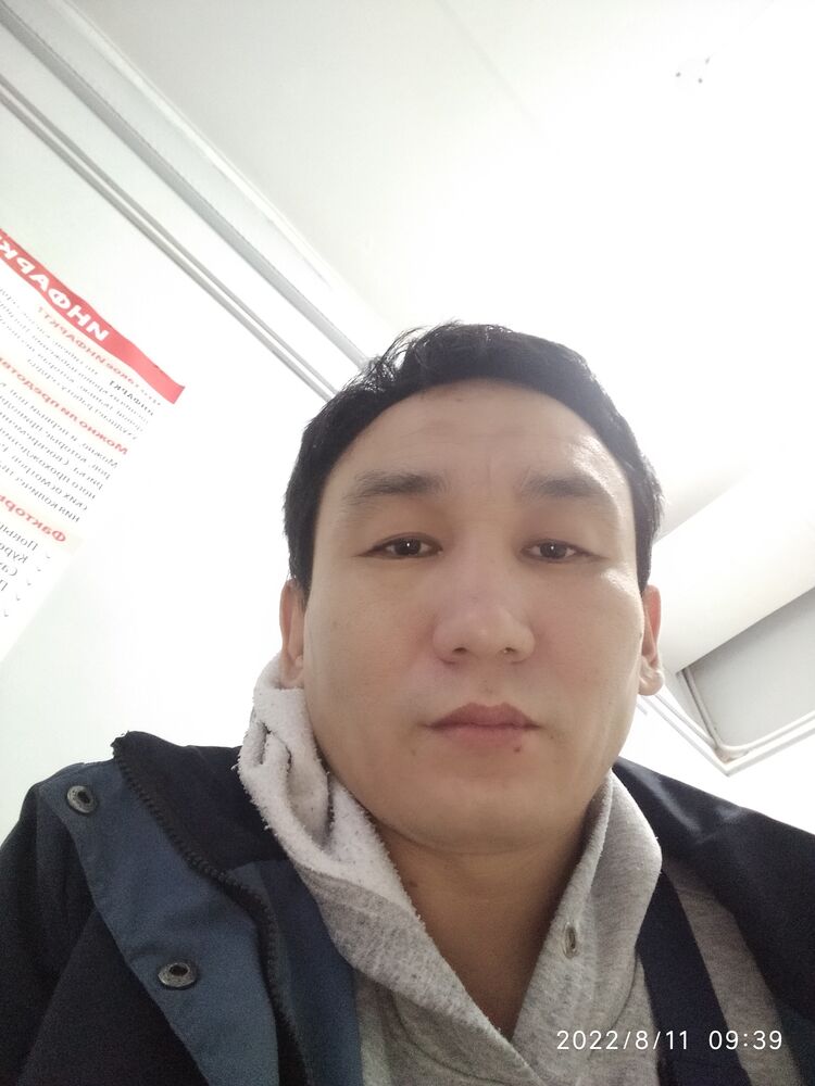  45572098  Vladimir, 40 ,    