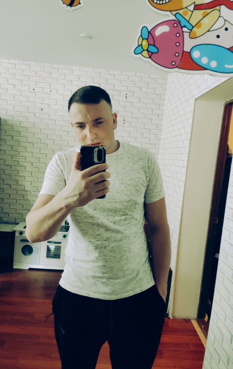  42077908  Sergey, 28 ,    -