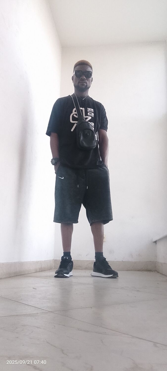  53874828  Romeo, 41 ,    