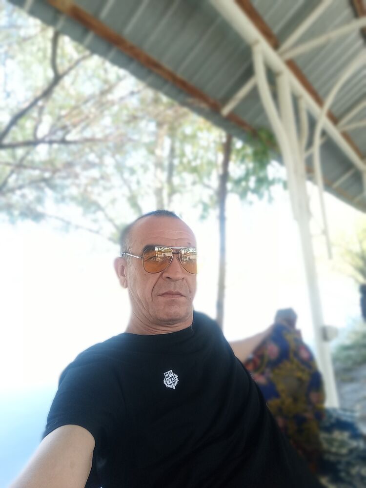  ,   Bahrom, 48 ,   ,   
