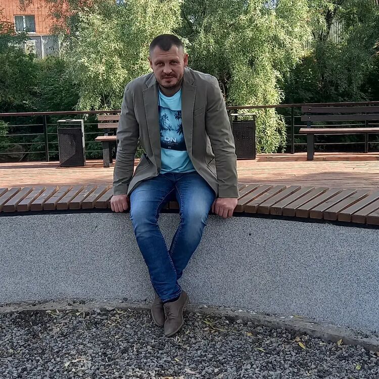  33638898  Evgeny, 37 ,    