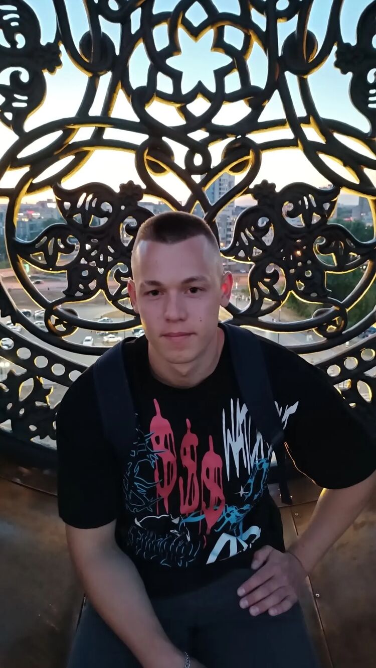  43668428  , 25 ,    