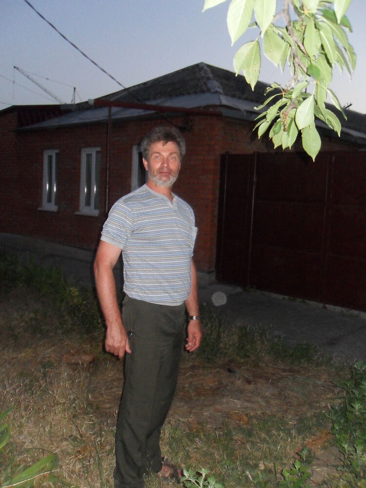  5713178  EdD, 52 ,    