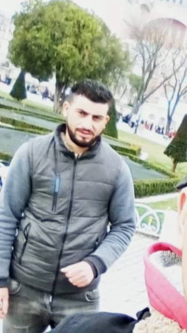  23025968  Bilal, 37 ,    Algiers