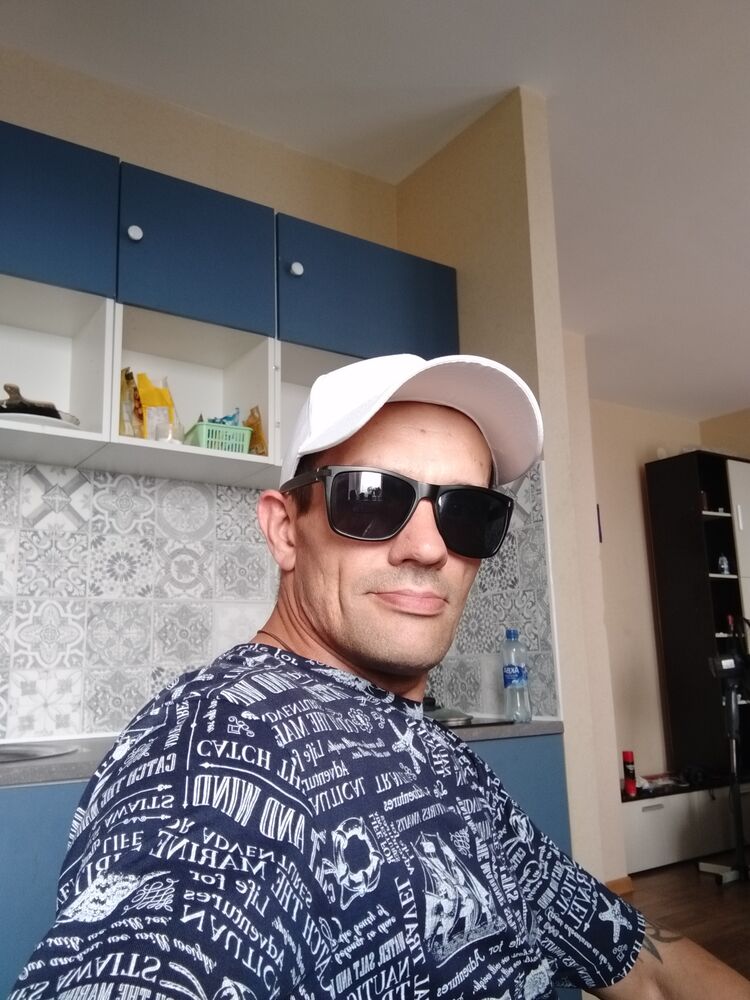 ���� 27981418 ������� ���������, 46 ���, ���� ���������� � �����-����������