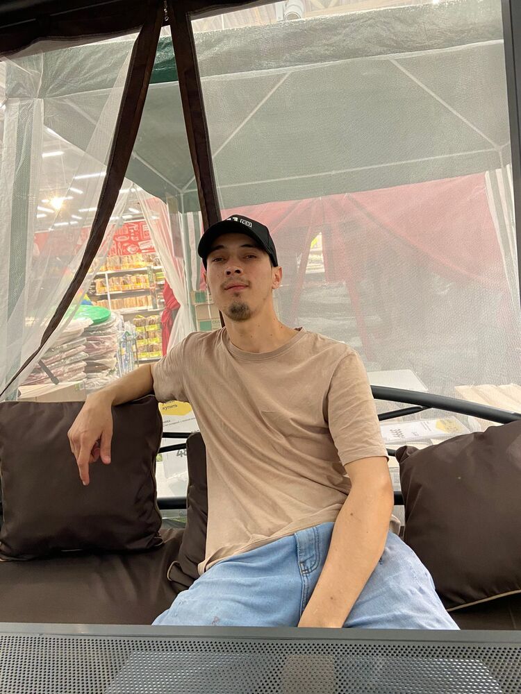  ,   BRON, 28 ,   ,   