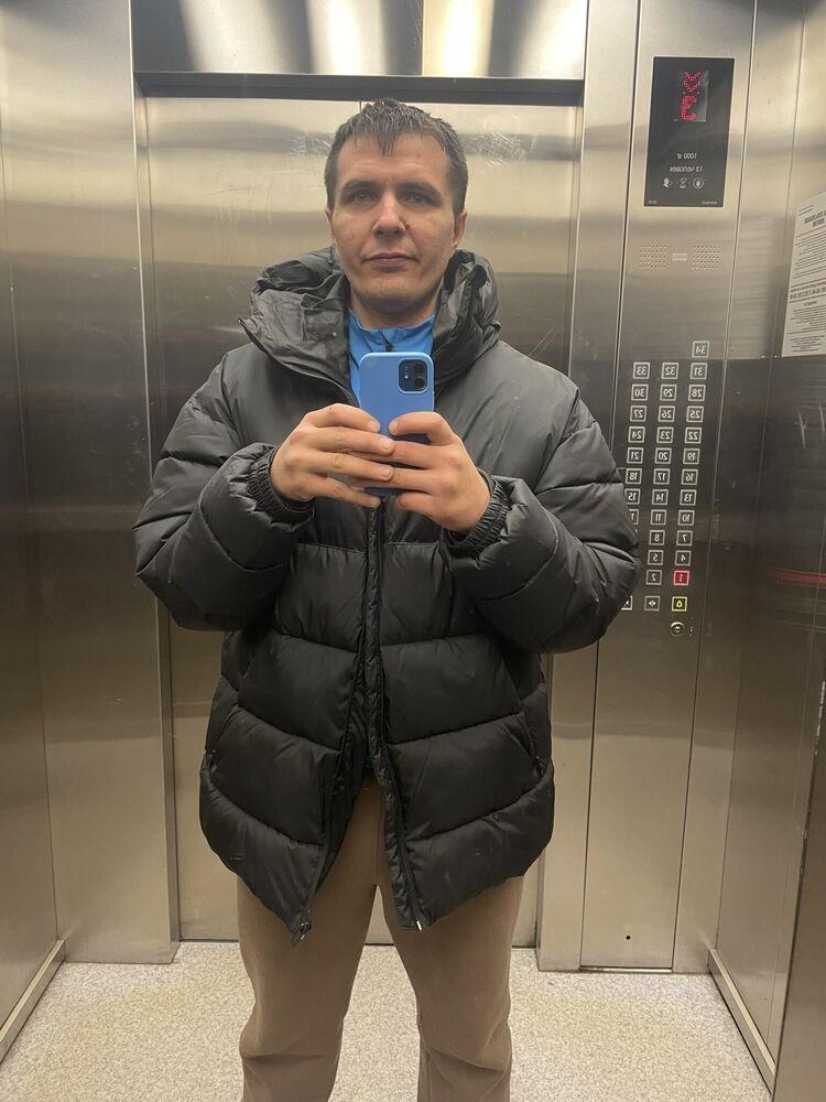  49379278  , 30 ,    