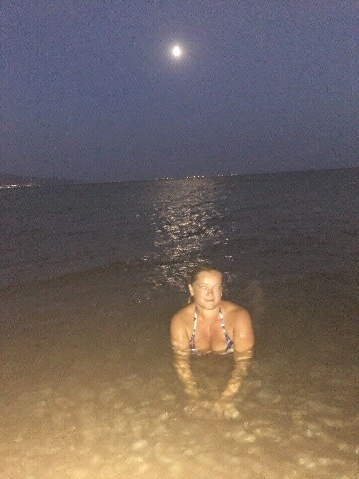  17106048  , 42 ,    