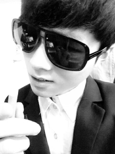  13852498  LEE, 29 ,    