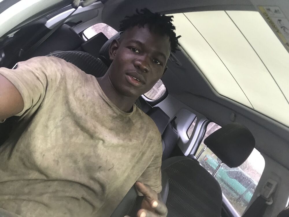  53759878  Ansou, 21 ,    