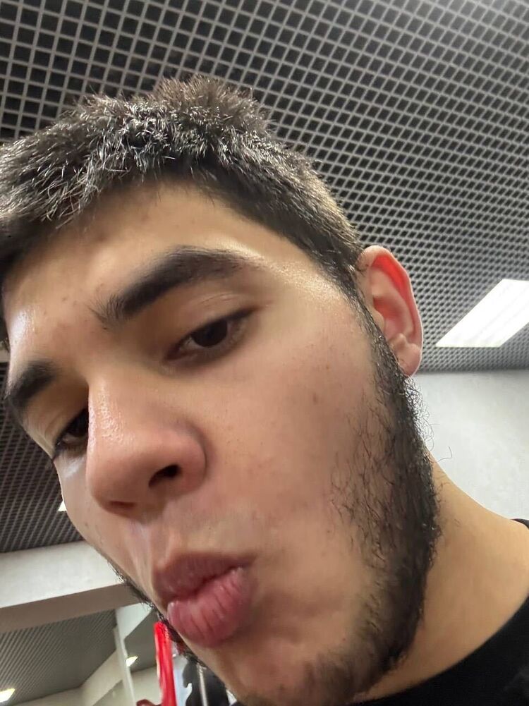  52773928  , 19 ,    