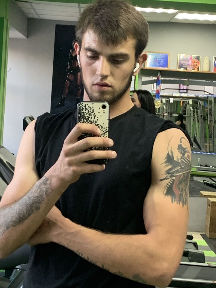  ,   Vadim, 22 ,   ,   